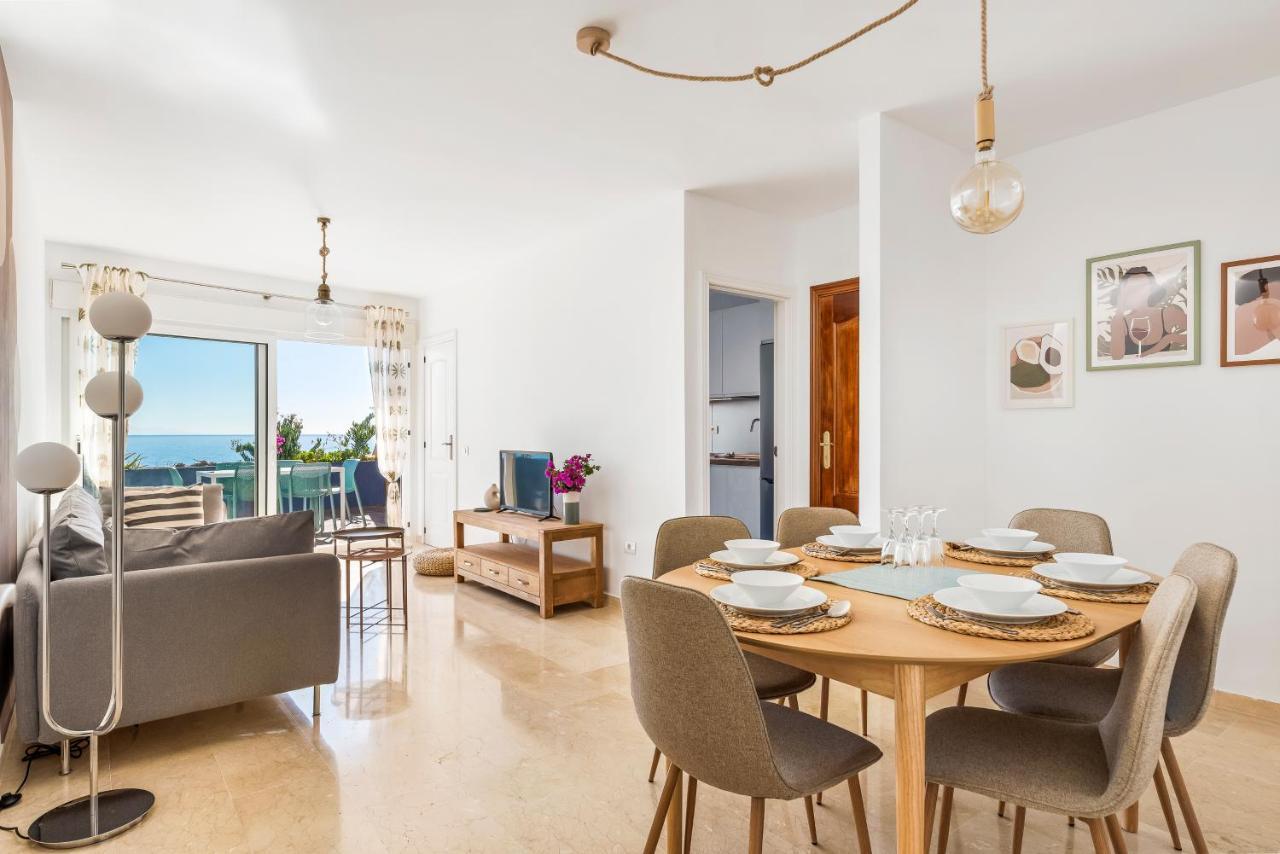 La Nea Beach Apartment Radazul 外观 照片