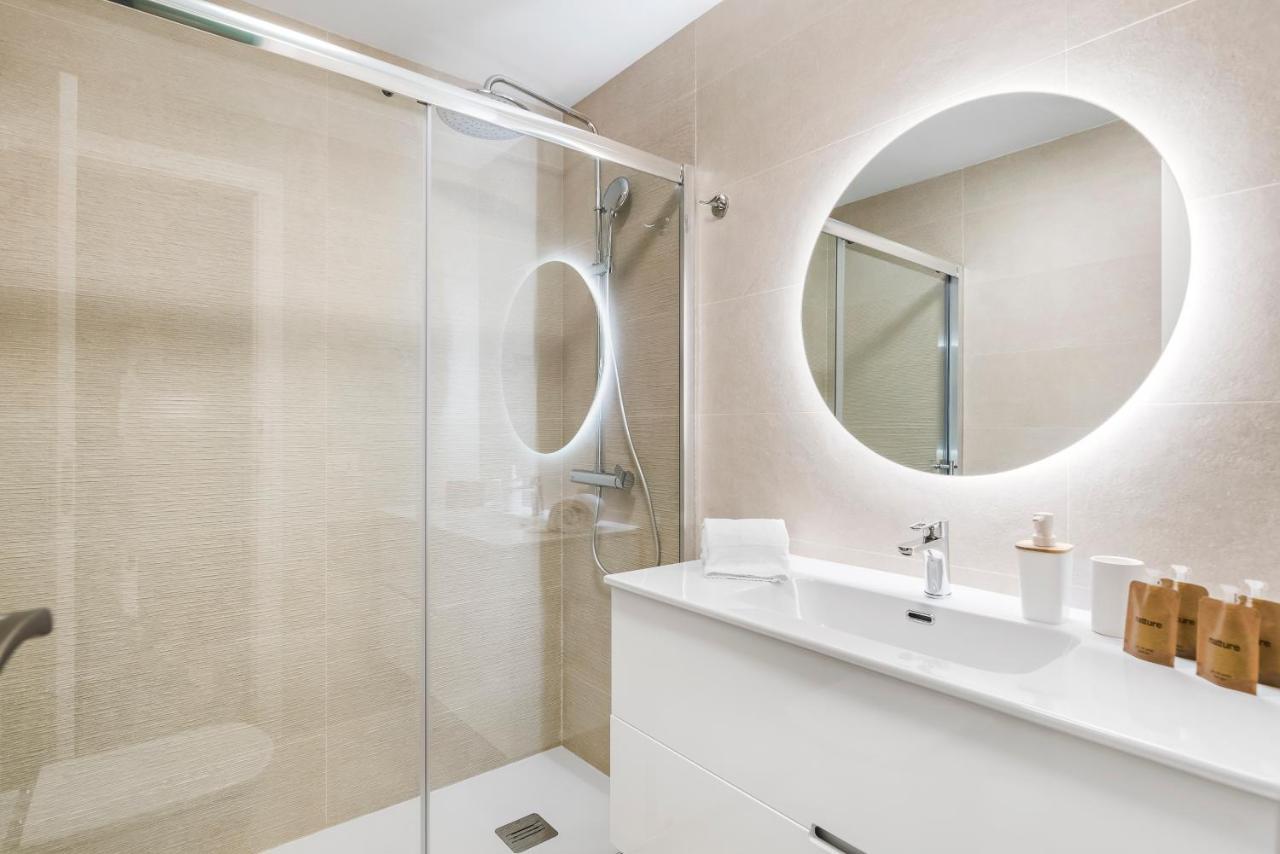 La Nea Beach Apartment Radazul 外观 照片